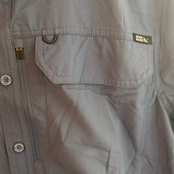 Eddie Bauer Men's Casual Blue Button Down Shirt - Picture 2 of 7